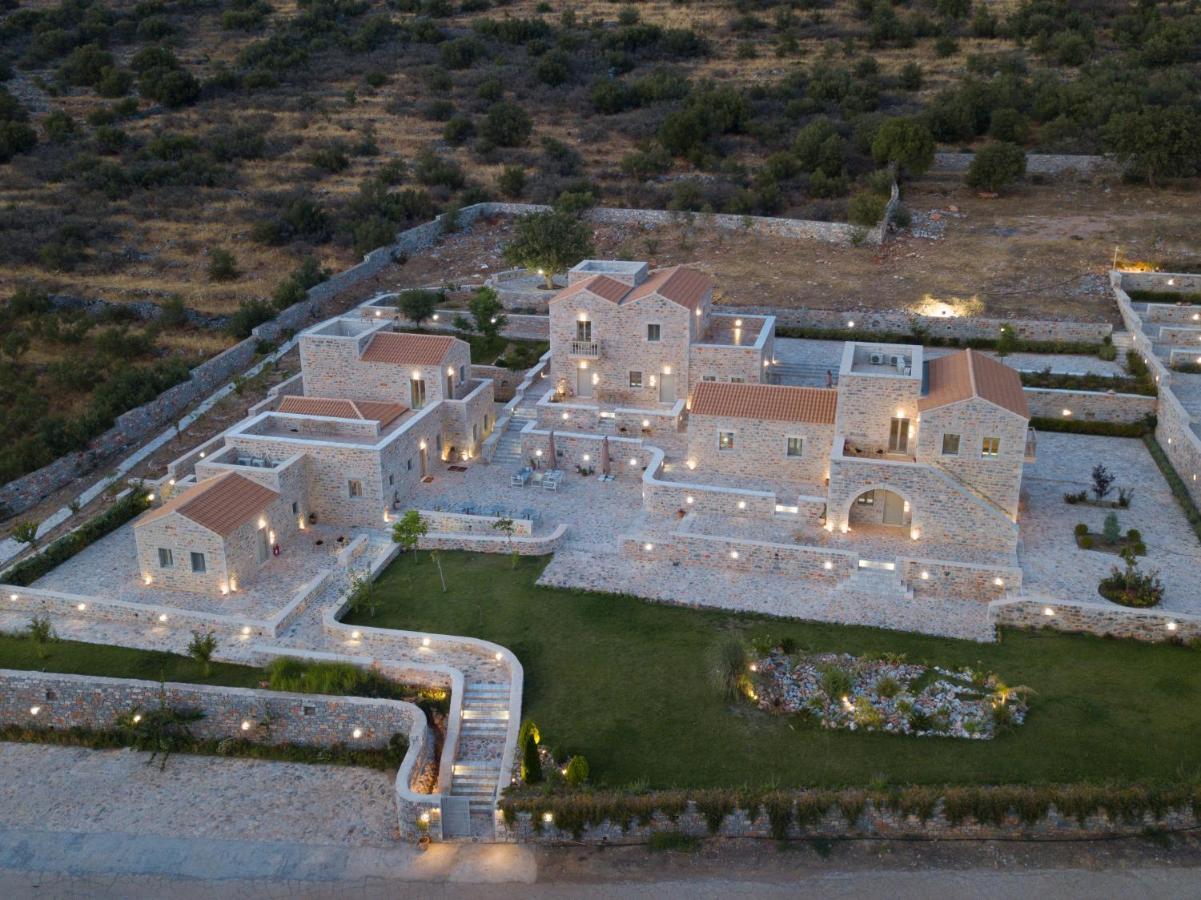 Armantanis Luxury Suites Areopoli Esterno foto